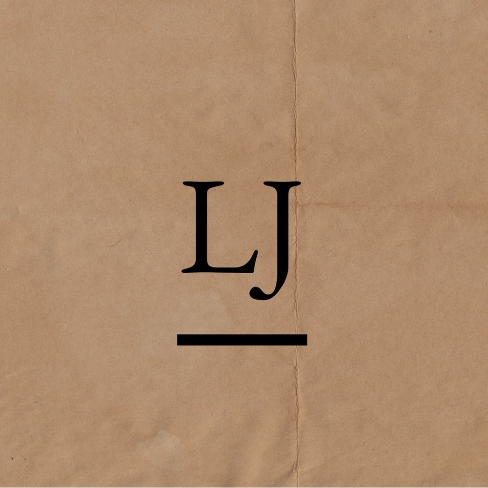 Meet your Posher, Laurie